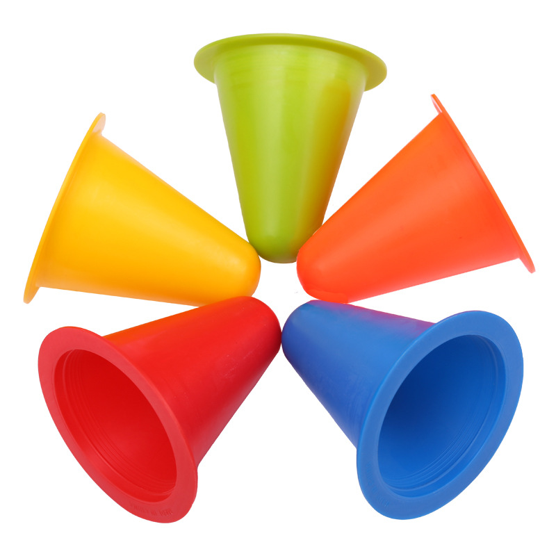 حواجز صغيرة زلقة على عجلات التزلج على الجليد، دروع للكرة القدم من طراز 8 CM Specification image