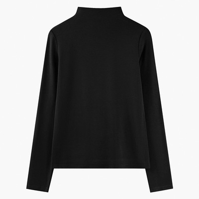 This autumn and winter bestseller is a solid-color semi-high-neck base layer T-shirt made of German velvet, which is suitable for women's heating and warmth. It can be worn as an inner layer or outer layer Application Scenario