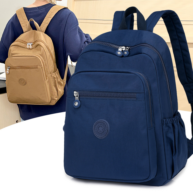 双肩背包实物图