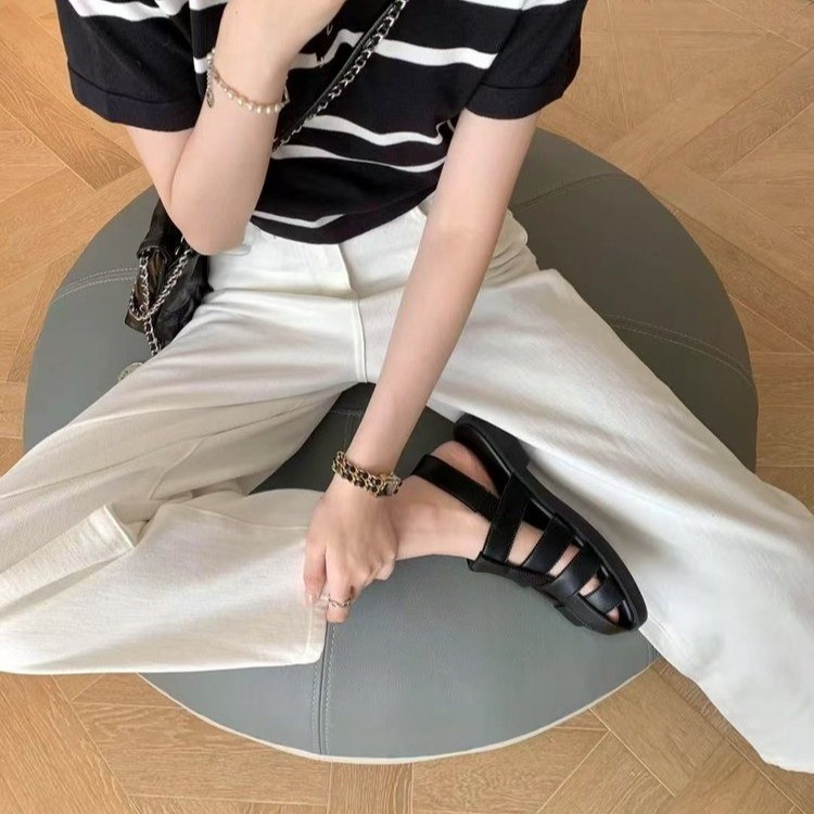 Summer shoes, Roman sandals, women's versatile 2025 Flat beach shoes, new no-cage open-toe soft leather slippers for women Application Scenario