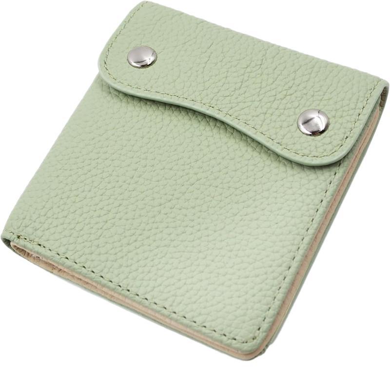 Mini, simple and short cross-border women's genuine leather wallet with a top layer of cowhide, multi-slot card case and short wealth cloth Application Scenario