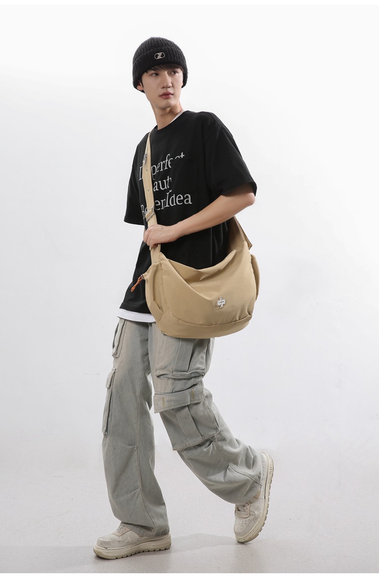 花儿与少年同款大饺子包休闲通勤斜挎包女工装风单肩包大容量背包详情24