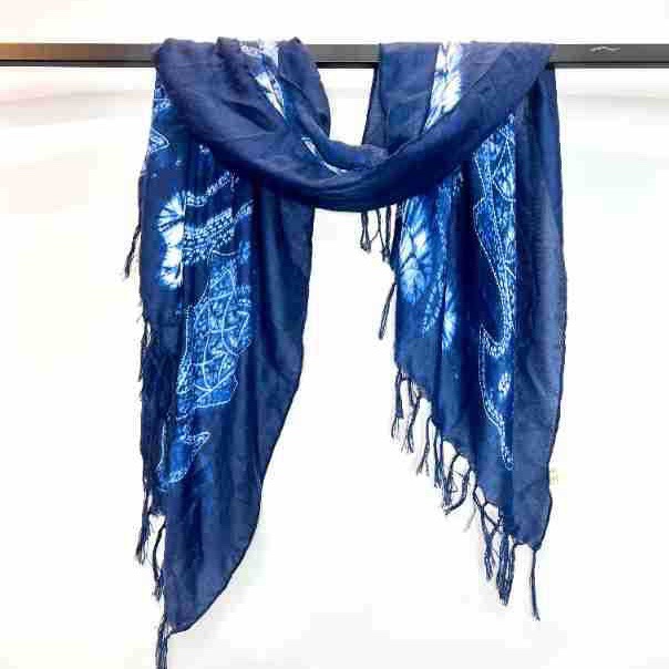 New national trend Yunnan indigo dyed knotted scarf, ethnic style tie-dyed retro large shawl, long beard, navy blue artistic batik scarf details Picture