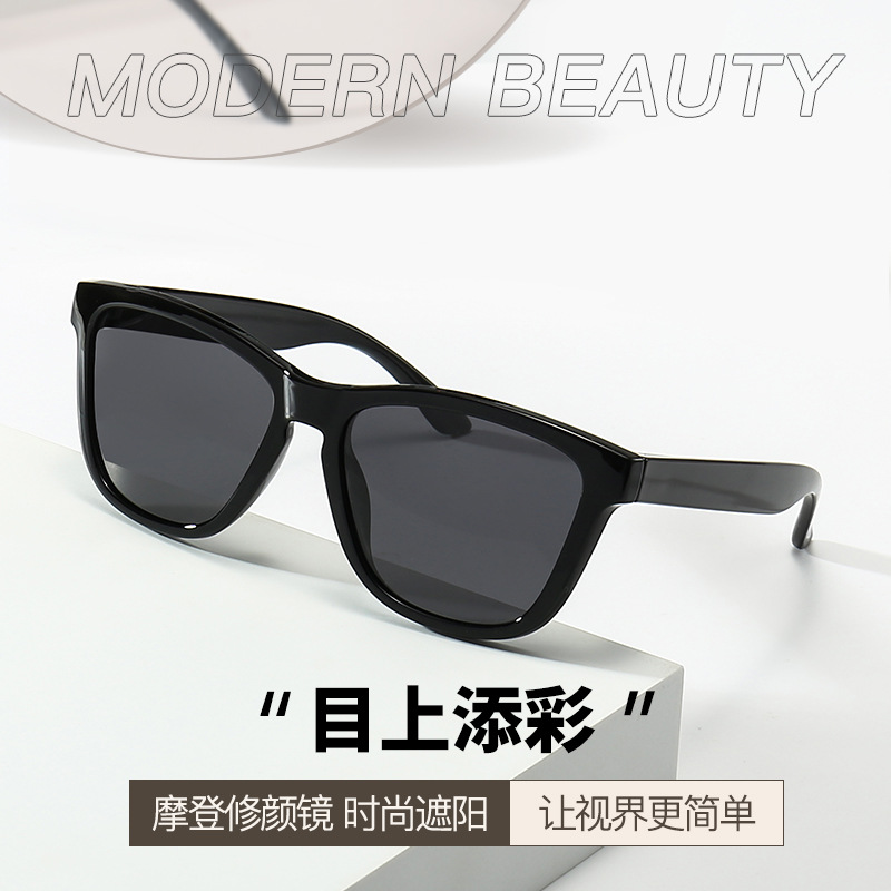 跨境新款欧美时尚偏光太阳镜男女式防紫外线防晒复古款炫彩墨镜潮