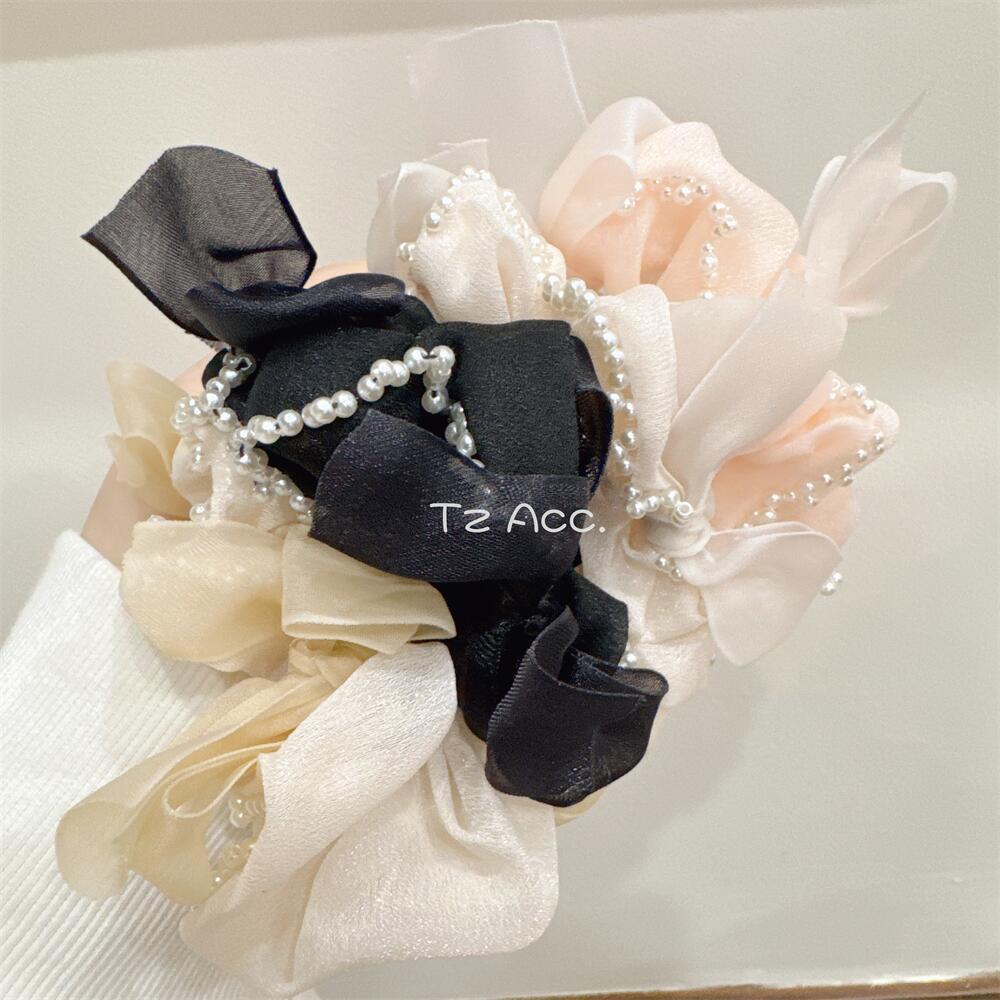 Chiffon bow, large intestine hair band, pearl, high-end headband, pleated French seerkraut, gentle Korean headwear Application Scenario