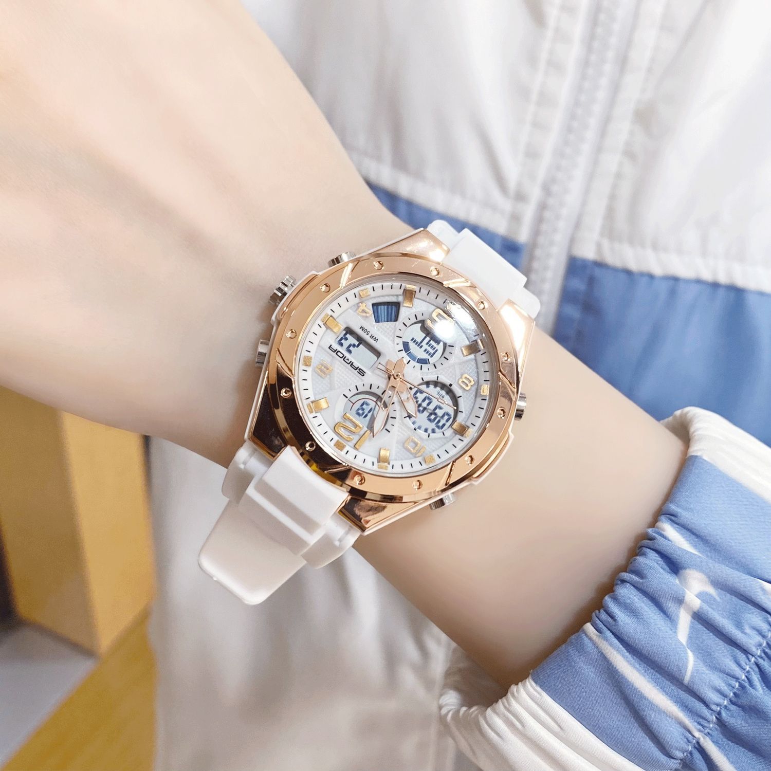 手表/卡西欧/电子表/卡西欧小方块/创意潮流玩具产品图