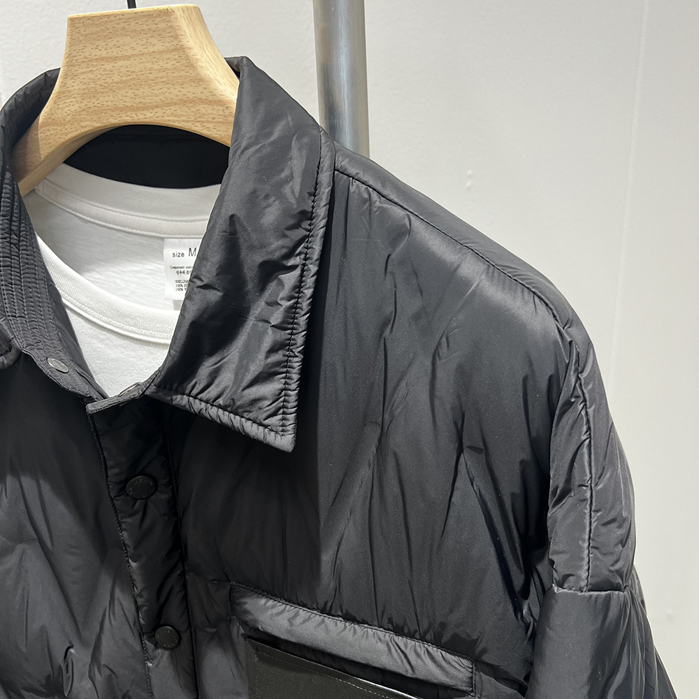 The 2023 winter new Men's trendy V-shaped embossed down jacket is a classic and versatile thin down shirt for men Specification image