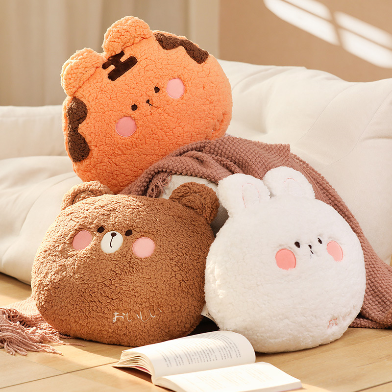 Simple Cute Animal Head Pillow Cotton Wool Cartoon Doll Office Lunch Break Pillow Sofa Chair Cushion Application Scenario