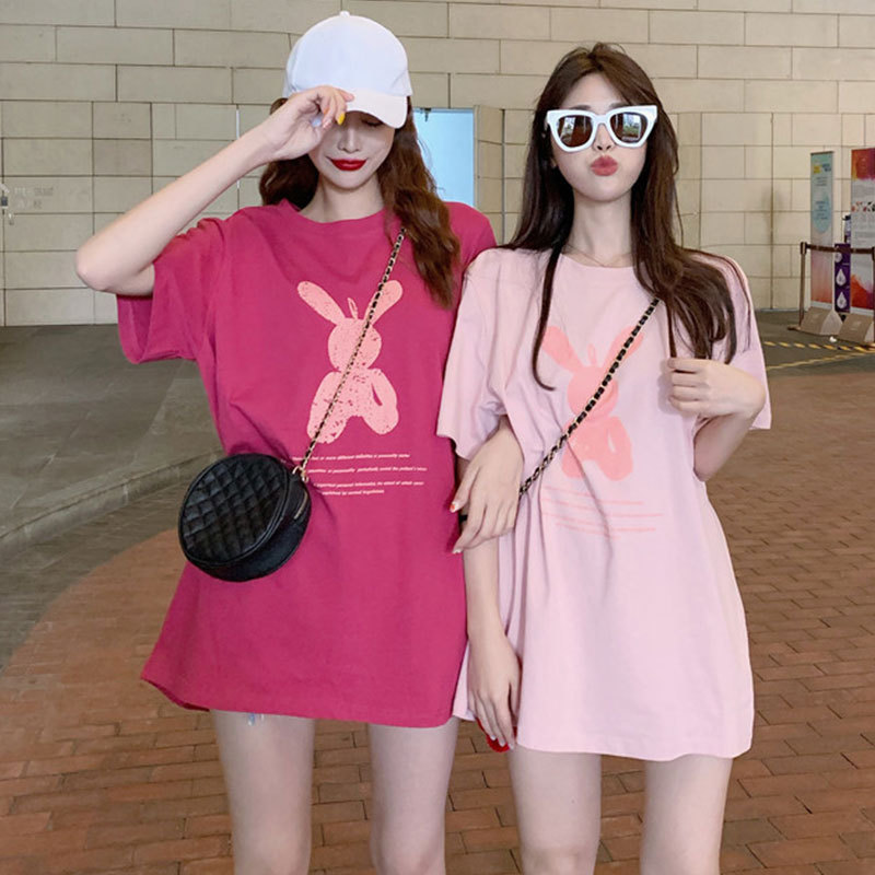 一件代发女装批发2025夏季新款短袖t恤女夏学生宽松粉色印花上衣