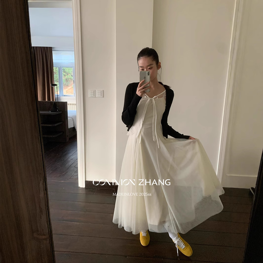 CZ ZHANG Korean-style vacation travel Spring style Net Princess Fairy A-line halter dress for women B16358 Application Scenario