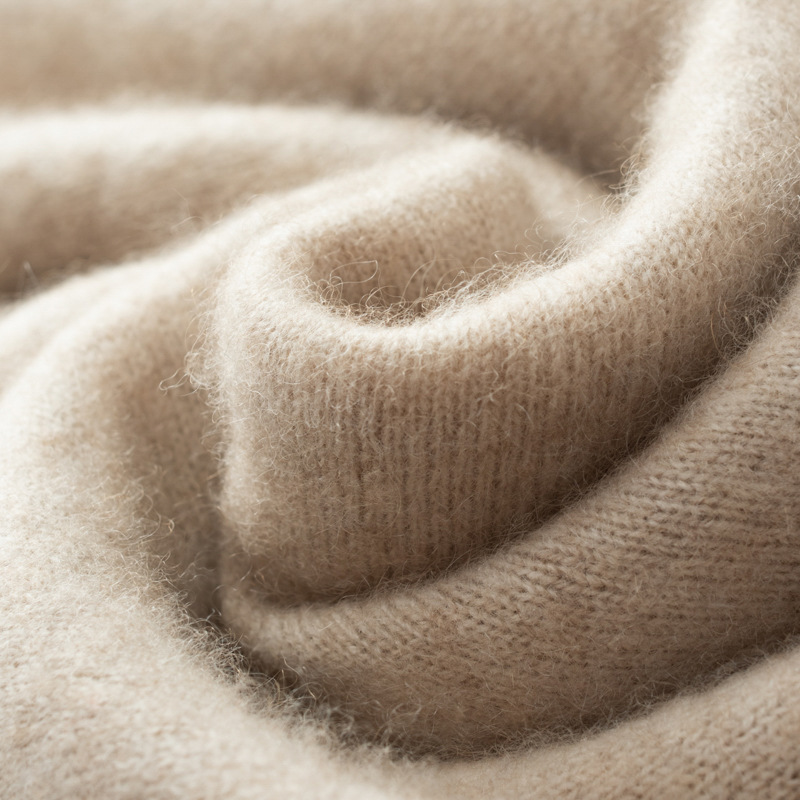 Men's basic cashmere sweater for autumn and winter 24, round-neck loose long-sleeved pullover, casual wool knitted base layer Application Scenario