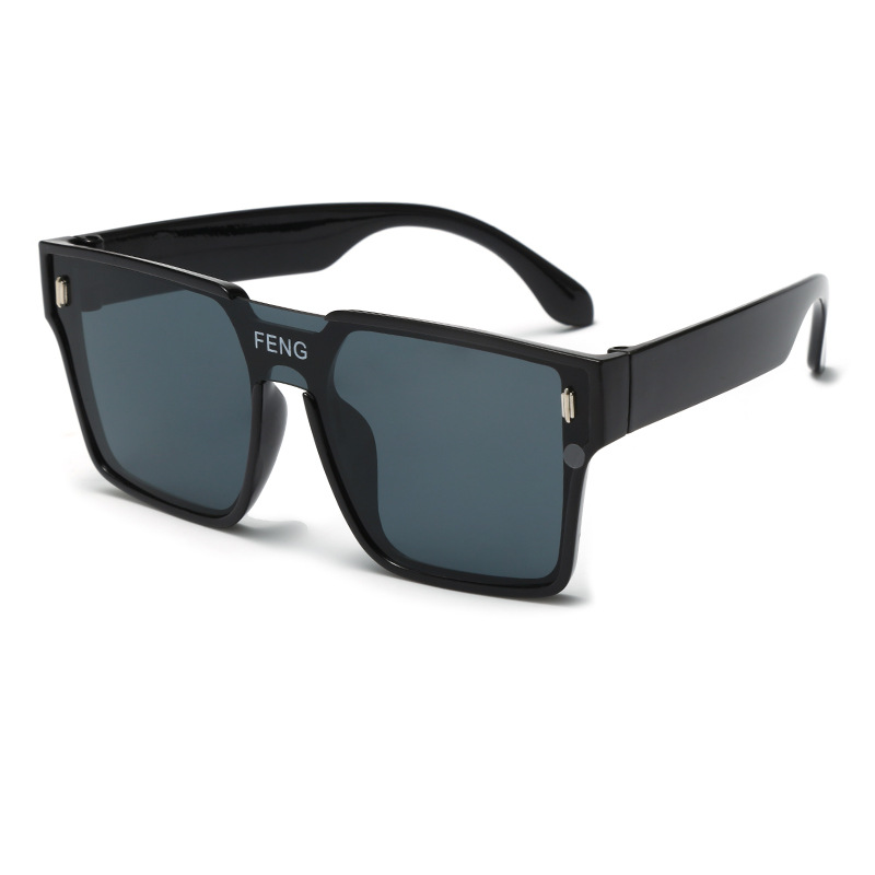 2023 New fashionable one-piece children's sunglasses, square-framed for boys and girls, Korean-style glasses, trendy and cool street style sunglasses Application Scenario