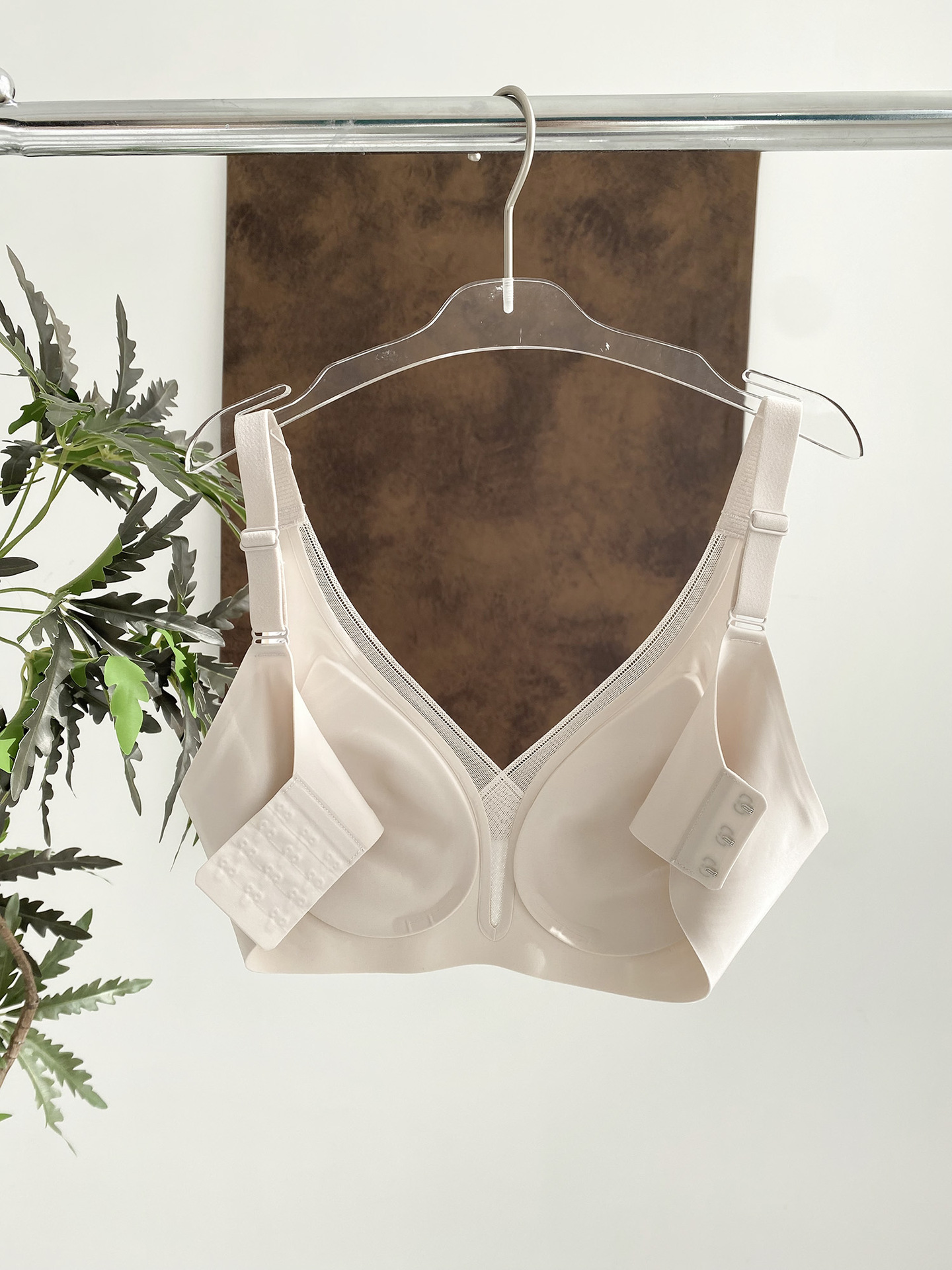 Sexy deep V lace bra cover for women, no steel ring, soft support, top support, gathering and retracting breast, 3D thin cup beautiful back underwear pic 58
