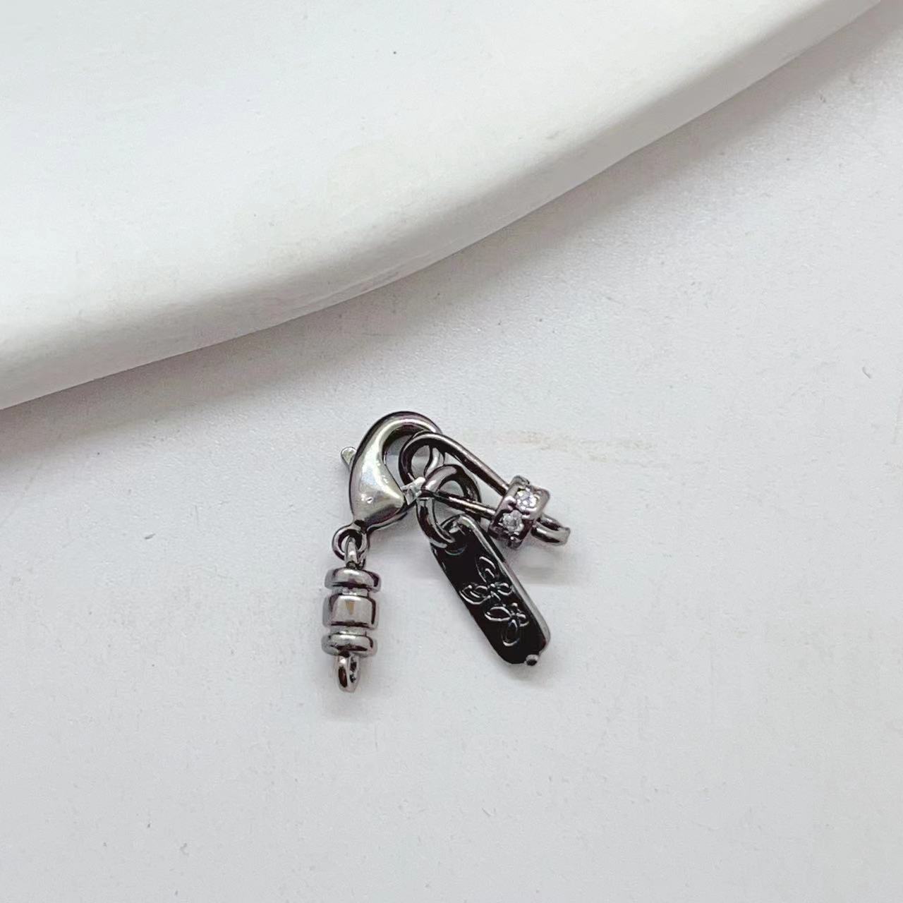 Copper electroplated 14 gold color-preserving hook diy necklace bracelet clasp micro-inlaid zircon detachable link clasp Specification image