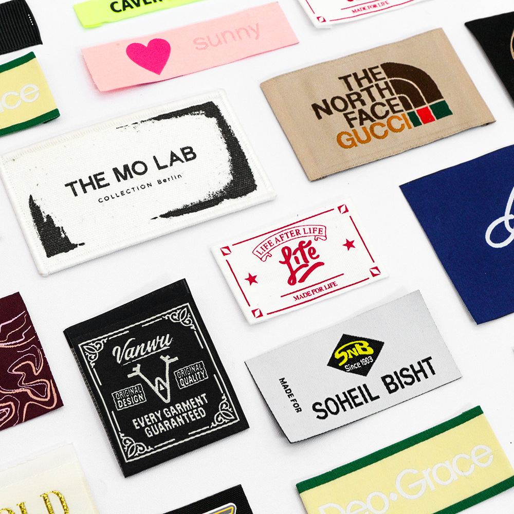 电脑机高密对折标服装织唛衣服领标箱包品牌标椅子沙发商标中折标