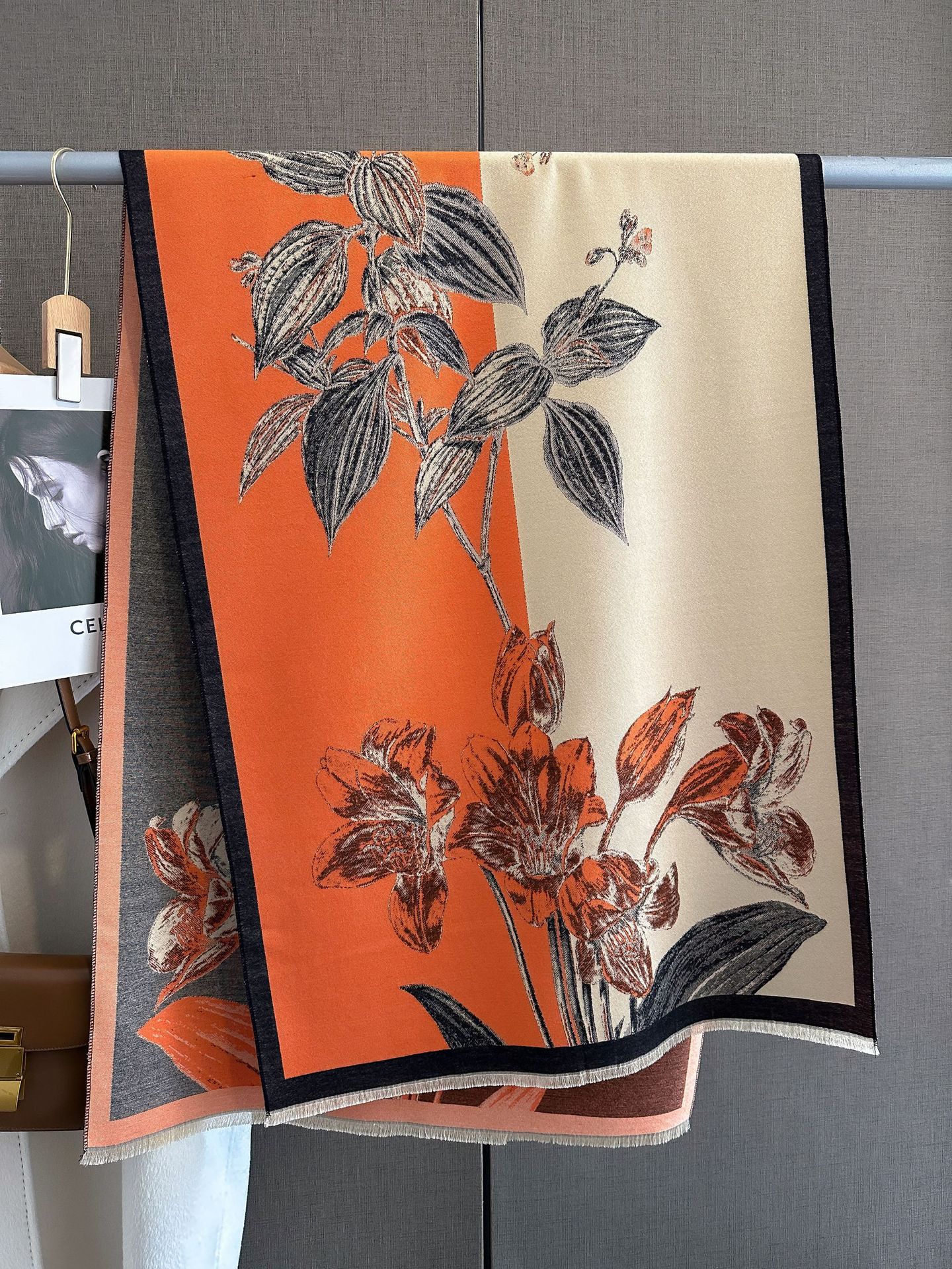 New autumn and winter color-block magnolia flower fashion faux cashmere scarf for women, Korean style versatile and elegant scarf, warm shawl pic 31