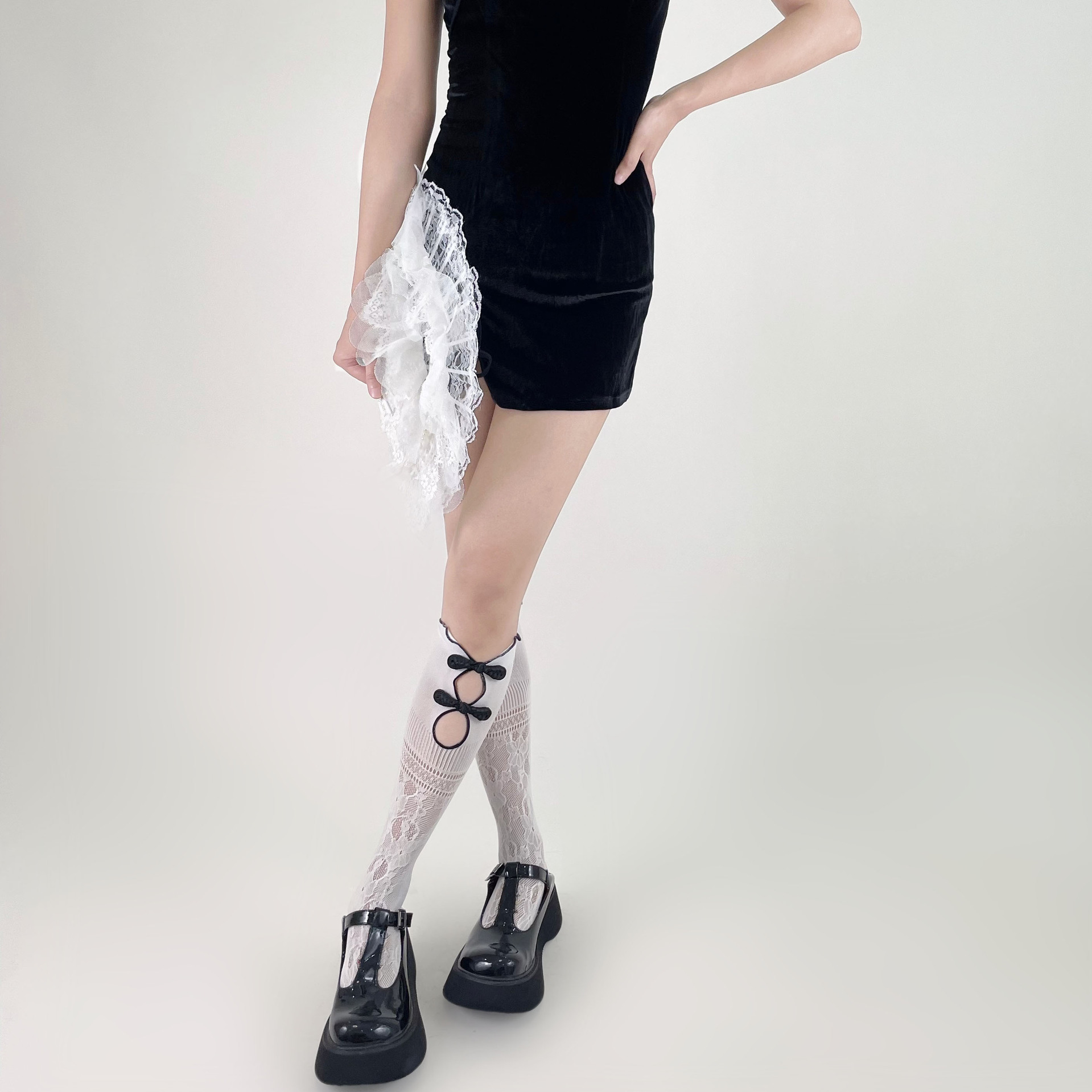 New Chinese style, sweet and cool, dark girl, national trend, pipa, button-up, hollowed-out black fungus edge, fishing net socks, calf socks details Picture