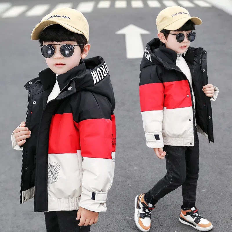 A short winter cotton-padded jacket for boys, a thick and warm Korean-style casual cotton-padded jacket for big kids, and a cool and stylish top for little boys