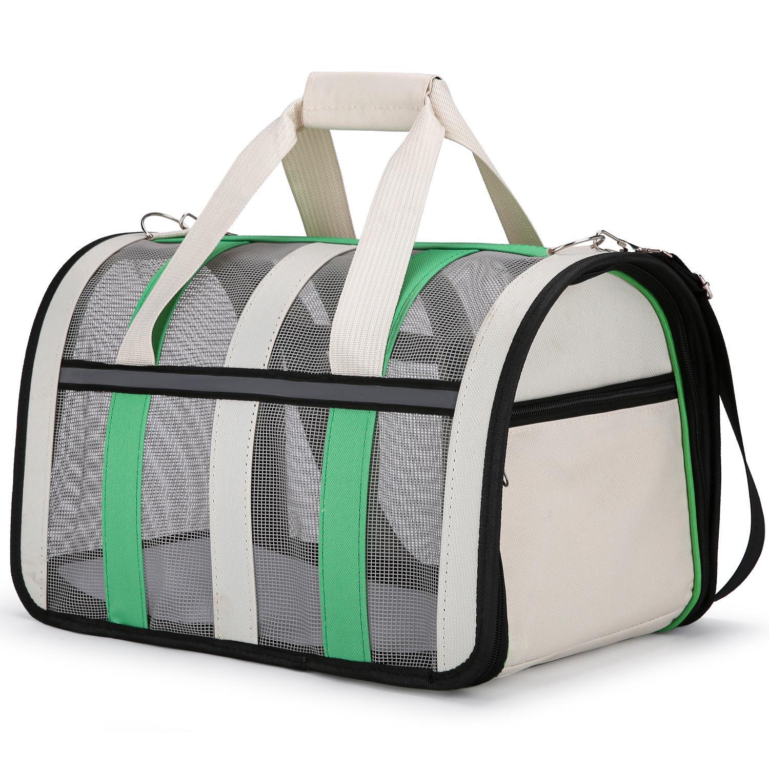 Cat crossbody bag, portable hand-held cat bag, large-space foldable pet bag, pet outing bag, pet cat backpack Application Scenario