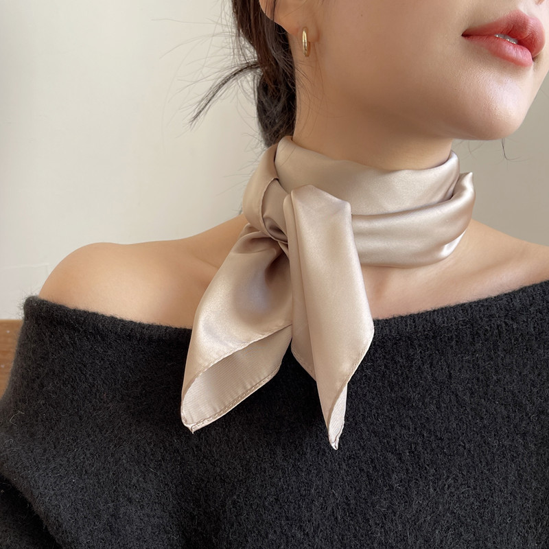 Medium-sized square satin headscarf with a silk-like feel, lightweight neck scarf, scarf, headscarf, silk scarf pic 2