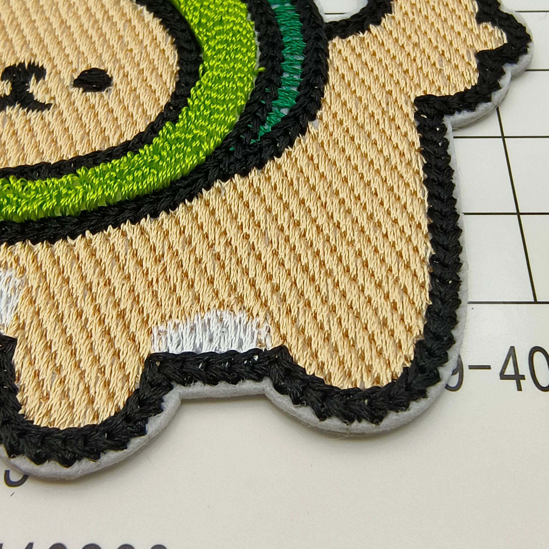 Gallo Embroidery Fabric Patch Animal Hollow Embroidery Fashion Patch High Density Clothing Bag Phone Case Cute Cartoon Application Scenario