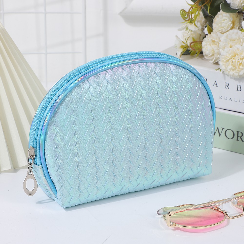 Cross-border laser woven pattern cosmetic bag, fashionable shell bag, daily necessities storage bag, travel portable lady's handbag Application Scenario
