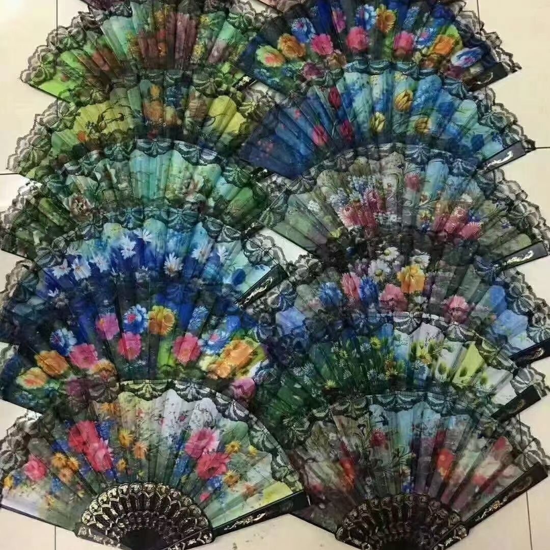 花边折叠布艺扇子 蒲扇 纳凉扇两元店货源3元店地摊货源