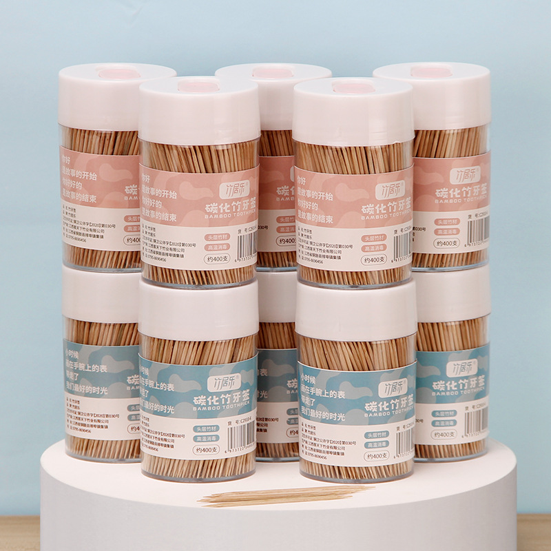 Creative toothpick box, carbonized bamboo toothpick bottle, portable home, hotel, restaurant, toothpick holder, one-yuan store, two-yuan store Application Scenario