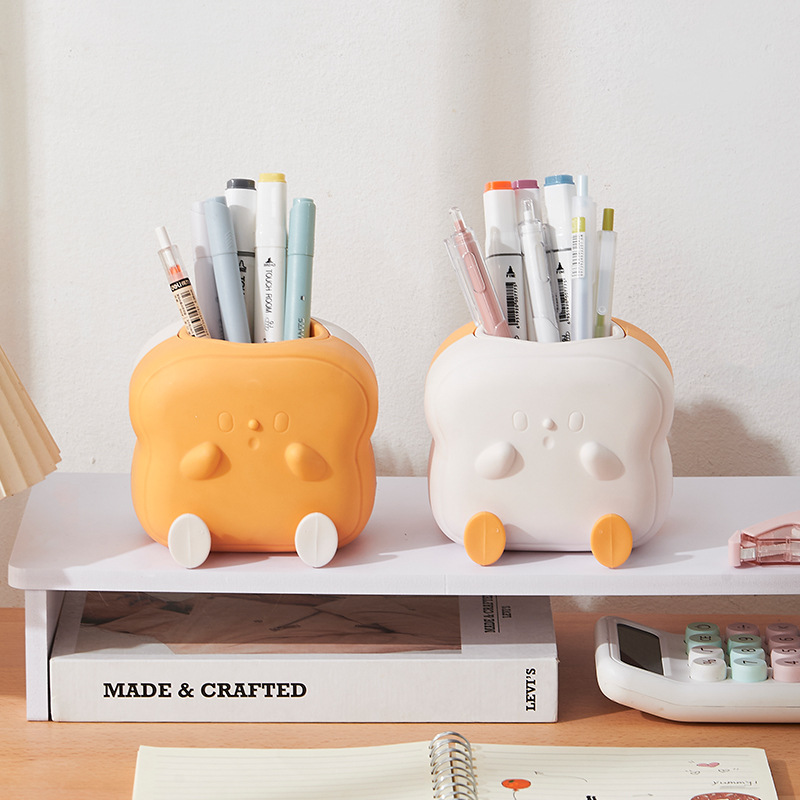 A new stationery storage box with a girlish heart, a makeup brush storage bucket, a cute and retro desktop pen holder, and an office pen bucket details Picture