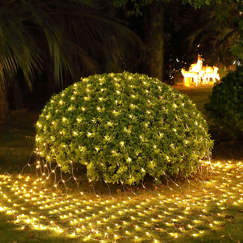 LED fishing net lights, colored lights, flashing lights, string lights, starry sky outdoor solar Christmas atmosphere lights, scene arrangement and decoration Application Scenario