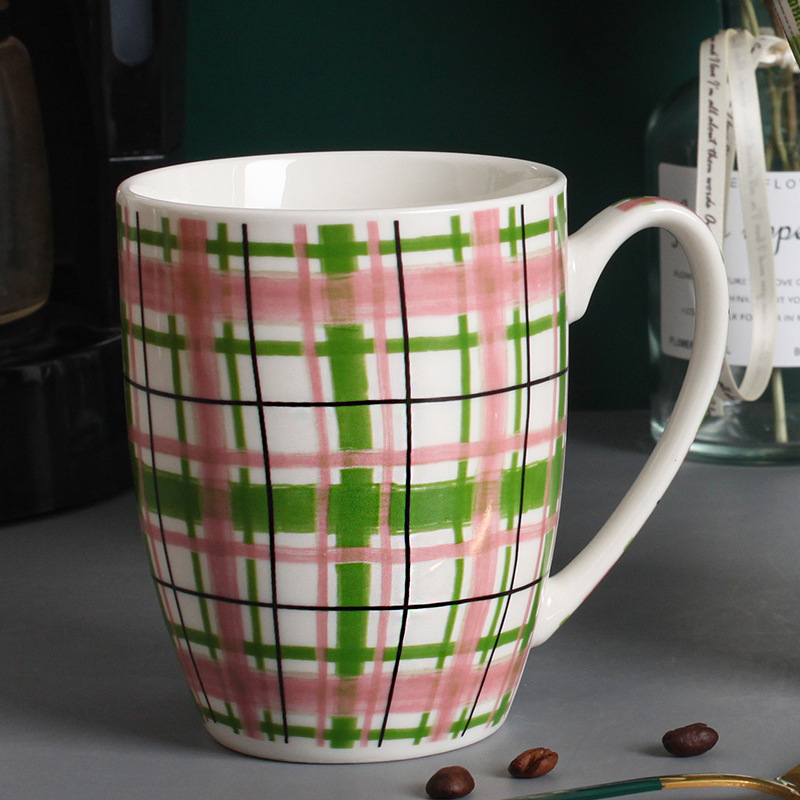 Creative Mugs Men's And Women's Ceramic Cups Home Students Drink Water Milk Coffee Cups Large Capacity Mugs Wholesale Application Scenario