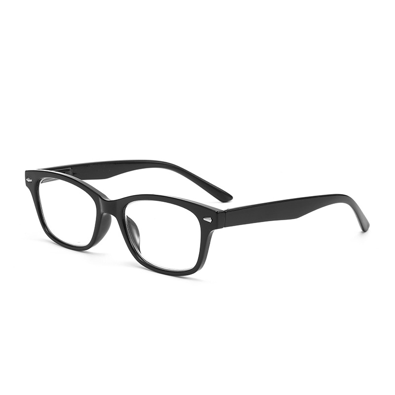 The new PC anti-blue light reading glasses are high-definition anti-slip glasses for the elderly to read, surf the Internet, exercise and protect their eyes Application Scenario