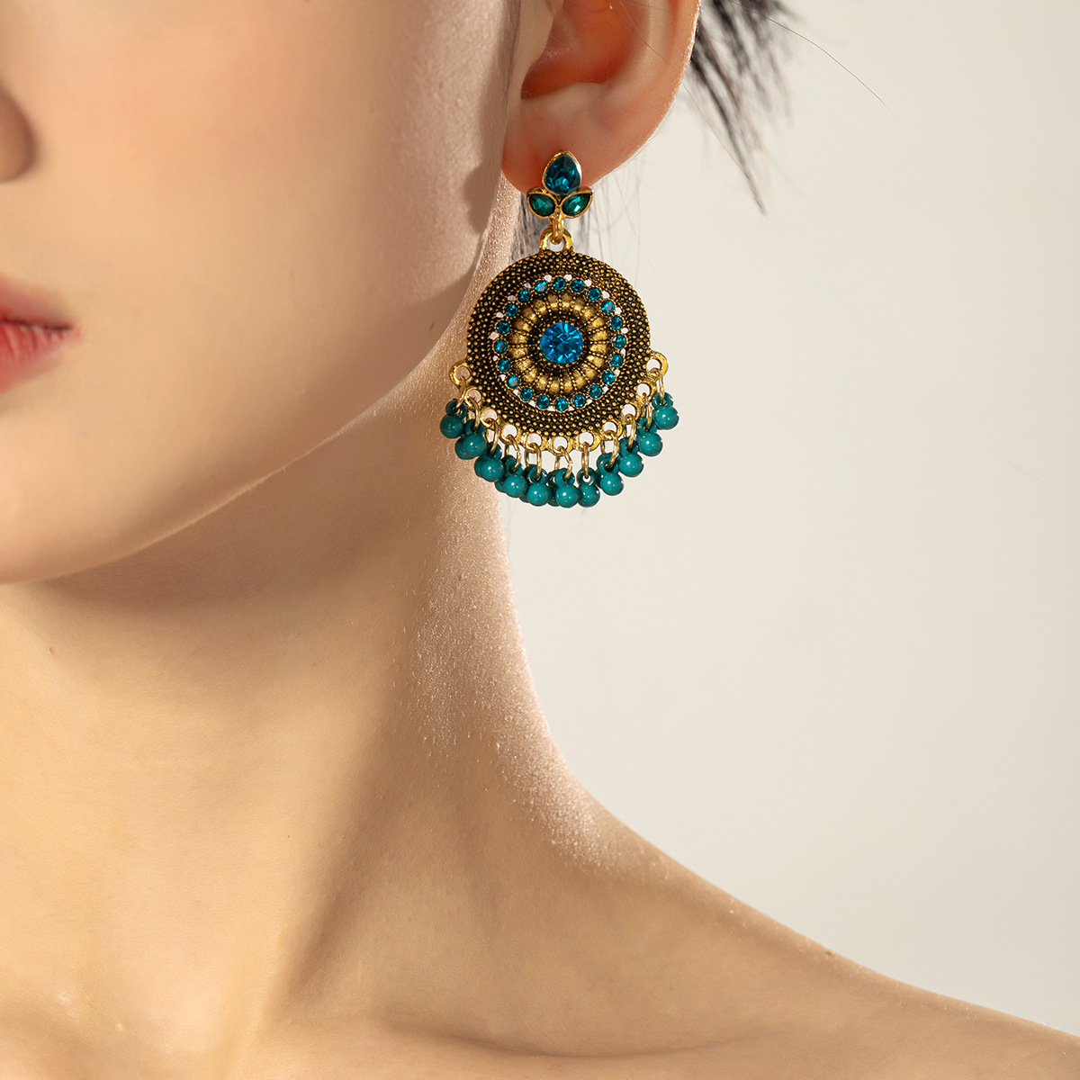 Aliexpress accessories: European and American fashion bell tassel earrings, Bohemian alloy personalized stud earrings, earrings and earrings for women