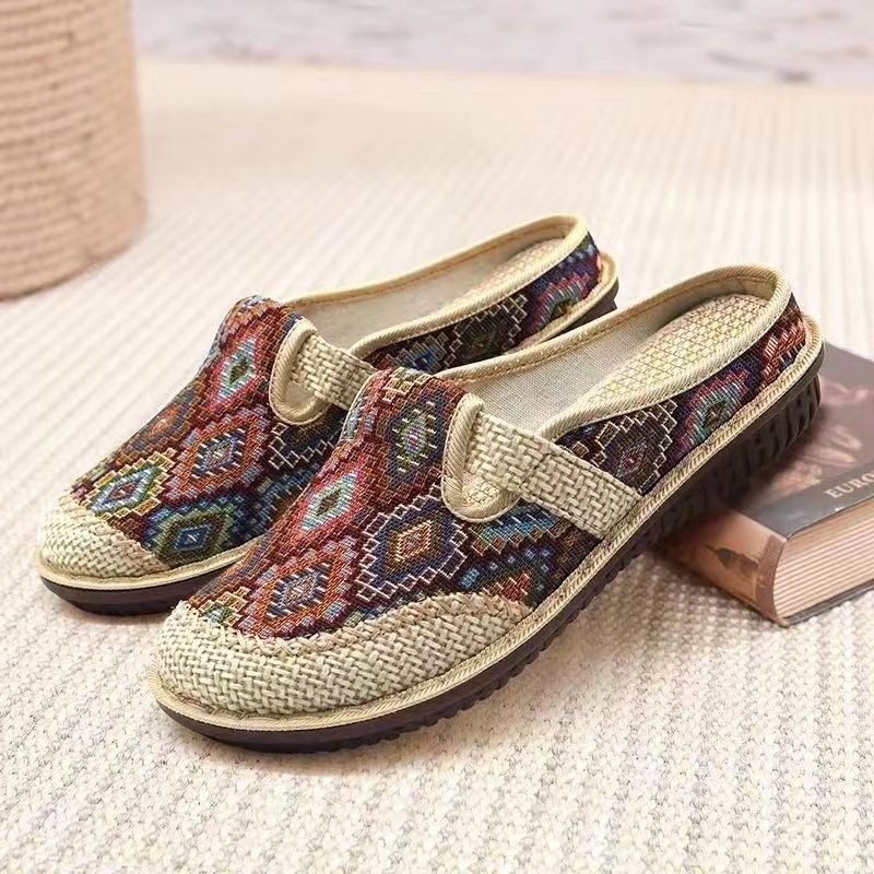 National trend, national trend, national trend 2025 summer Ethnic style, old Beijing cloth shoes, flip-flops, breathable women's shoes, linen national style half slippers, Hanfu shoes, national trend, national trend Application Scenario