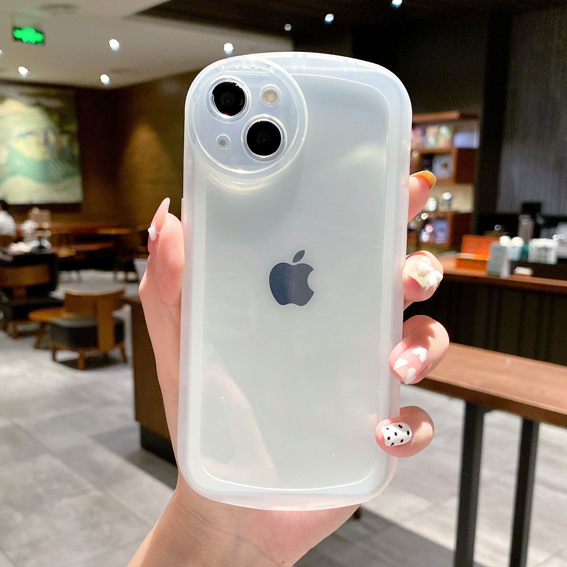 适用苹果15细节图