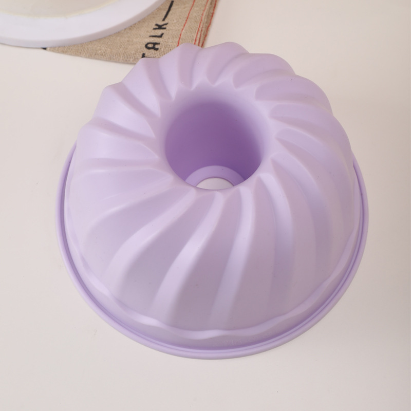Baking tools, hollow Savalin chiffon cake molds, food-grade high-temperature resistant silicone molds, kitchenware Specification image