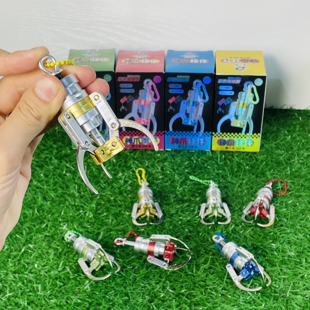 Cross-border new Taiwanese claw machine gripper can hold simulated mini colorful claw keychain pendant accessories wholesale alloy gripper toys keychain pendants Specification image