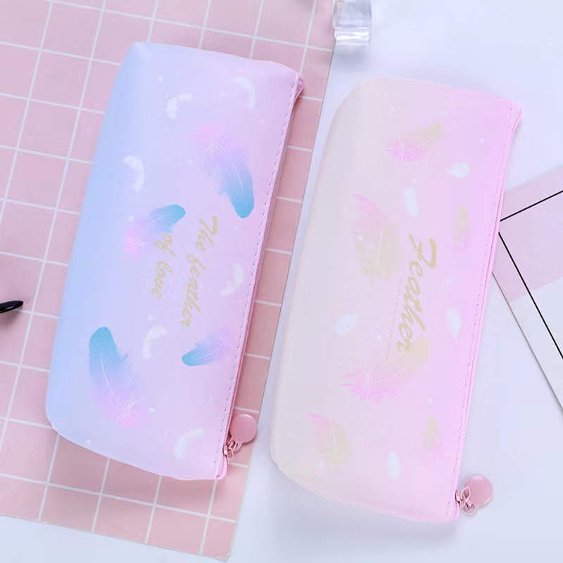 Simple leather large-capacity quille case for girls, cute pencil case, creative stationery storage bag for junior high school and primary school students Specification image