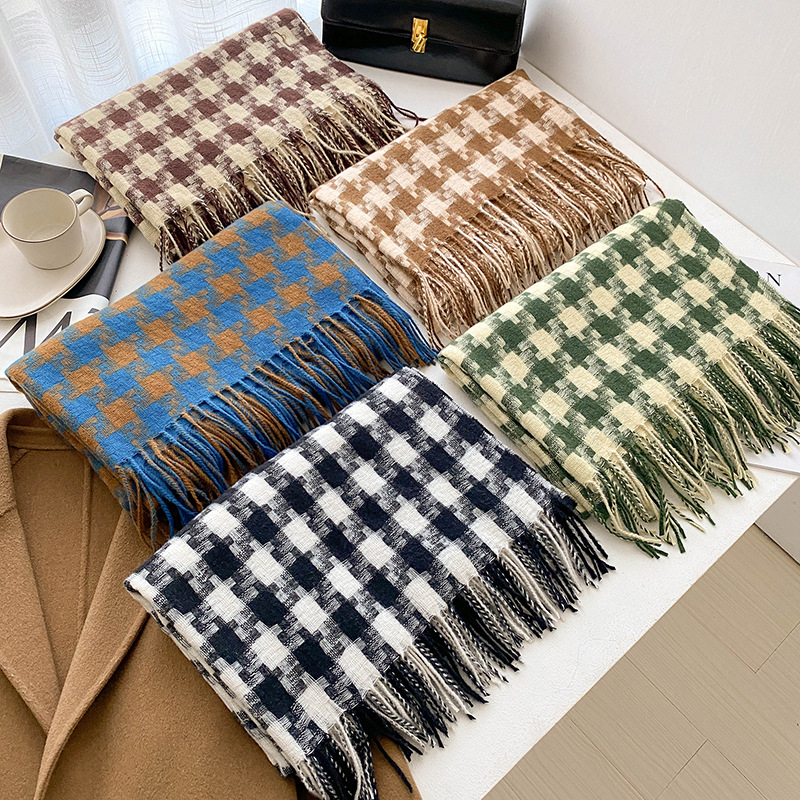 Korean Plaid Scarf Female Autumn Winter Gentle Day Imitation Cashmere Long Scarf Sweet Beauty Plaid Couple Warm Neck Application Scenario