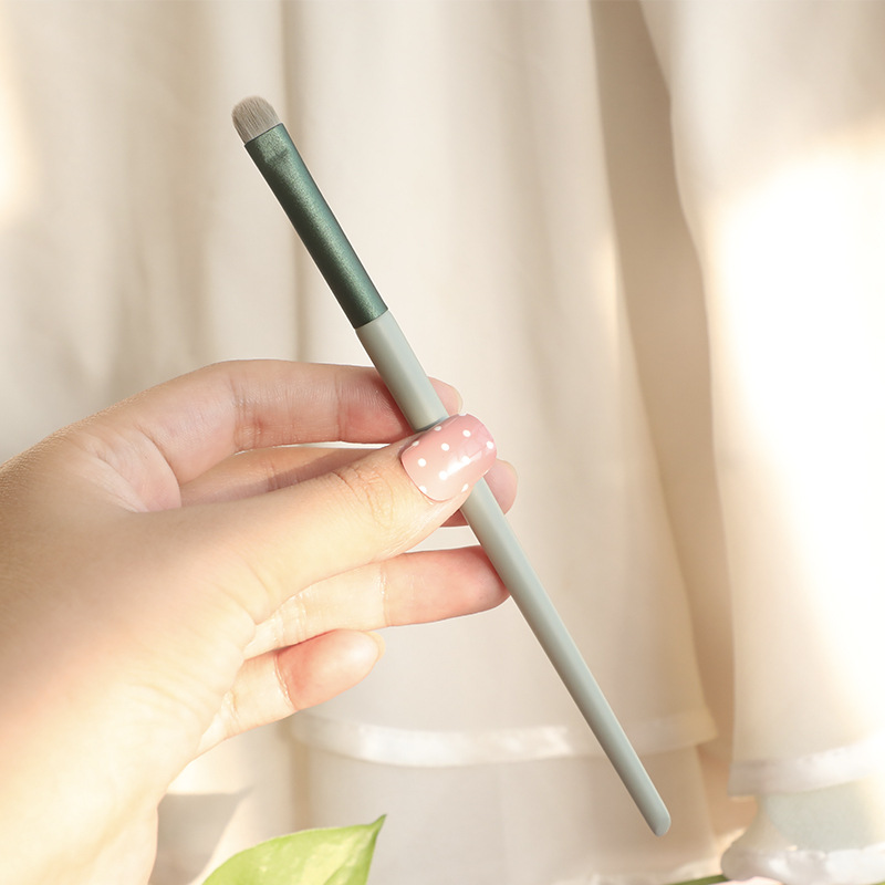 It's So Soft! Eyeshadow Brush Smudge Brush Detail Brush Spread Color Brush Nose Bridge Highlight Brush Cangzhou Makeup Brush Specification drawing