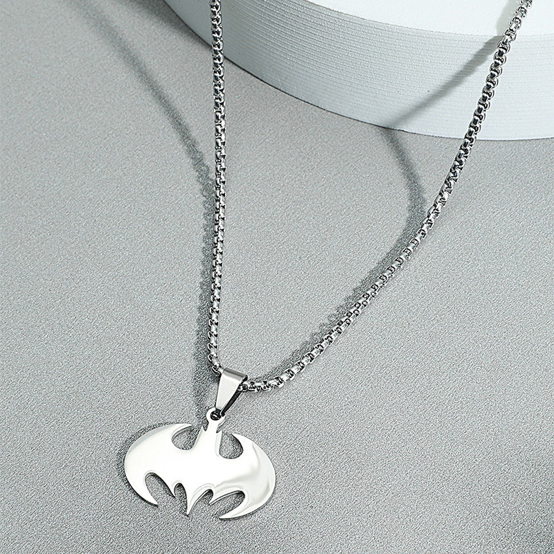 European And American Superhero Batman Necklace Personality Stainless Steel Smooth Pendant Amazon Cross-Border Supply Specification drawing