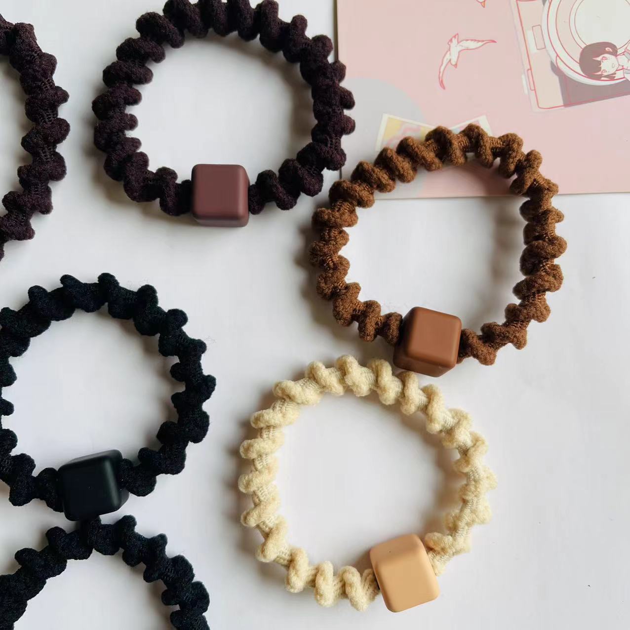 1 yuan 2 yuan box high elastic spiral hair rope high horsetail high cranial top hair measurement ball head texture rubber band details Picture