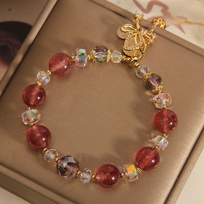 Brazalete de cristal de fresa natural para mujeres nicho de lujo ligero sentido de alto nivel colgante de mariposa cristal cadena de mano para novia novias mejor regalo Item Picture