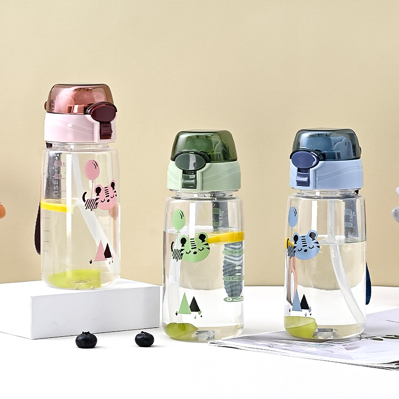 运动水杯男女学生大容量一键弹盖吸管杯便携太空杯批发耐摔塑料杯