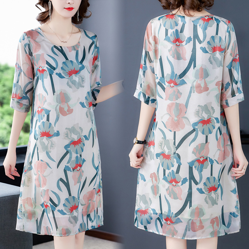 Petite mom summer dress, middle-aged dress, plus-size to cover the belly, 2022 new style of middle-aged and elderly women's chiffon dress Application Scenario