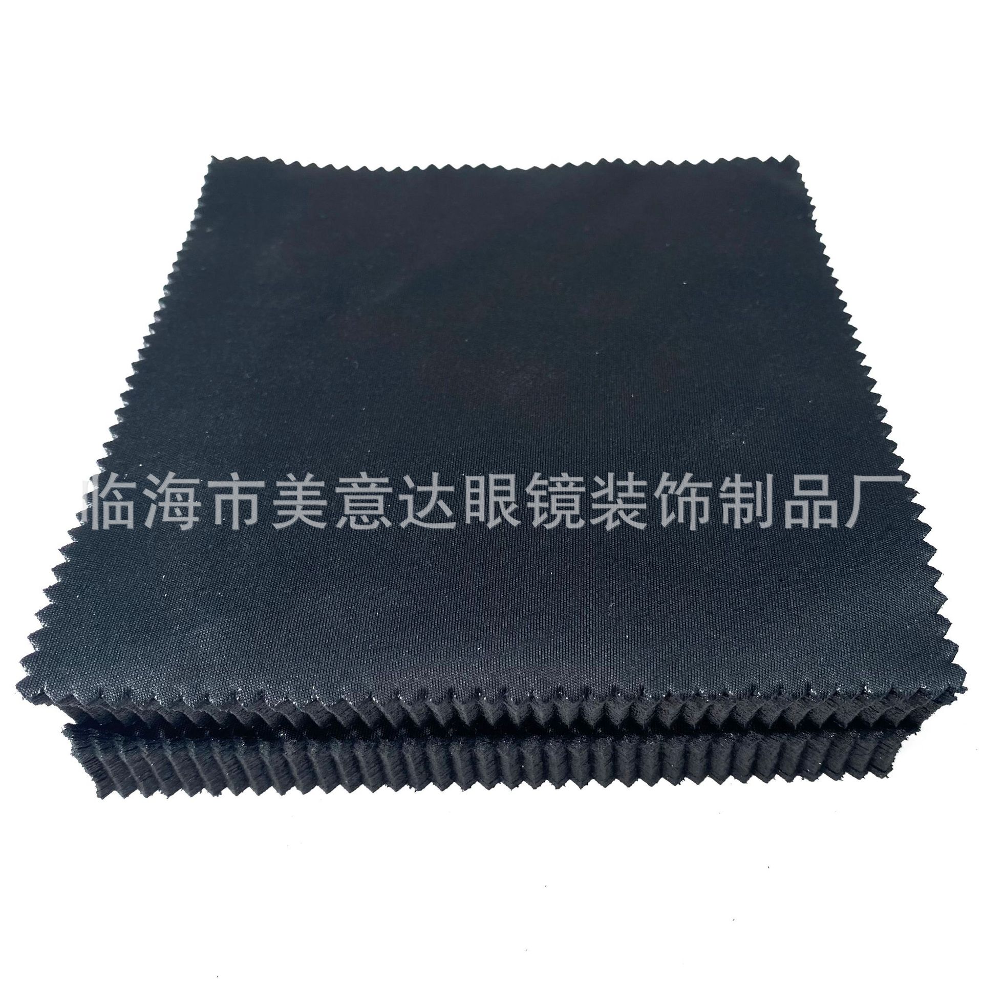 Eyeglass cloth, lens cleaning cloth, black soft fine fiber eyeglass cloth, mobile phone screen wiping cloth, two needles, 14X14CM (100 pieces per box) Application Scenario