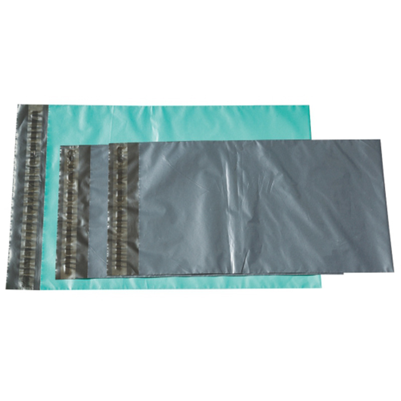 Baihao fully automatic high-speed express bag making machine, e-commerce packaging bag, plastic bag and packaging bag making Application Scenario