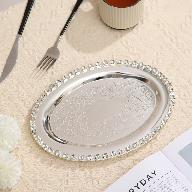Light Luxury High-End Fruit Plate Delicate Snack Cake Plate European Decoration Home Living Room Table Storage Dessert Plate Application Scenario