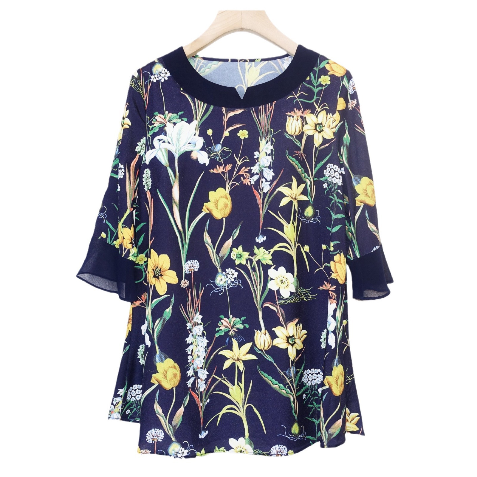 Fashionable mom's casual short-sleeved summer style mini shirt, loose, concealing and slimming printed top Item Picture
