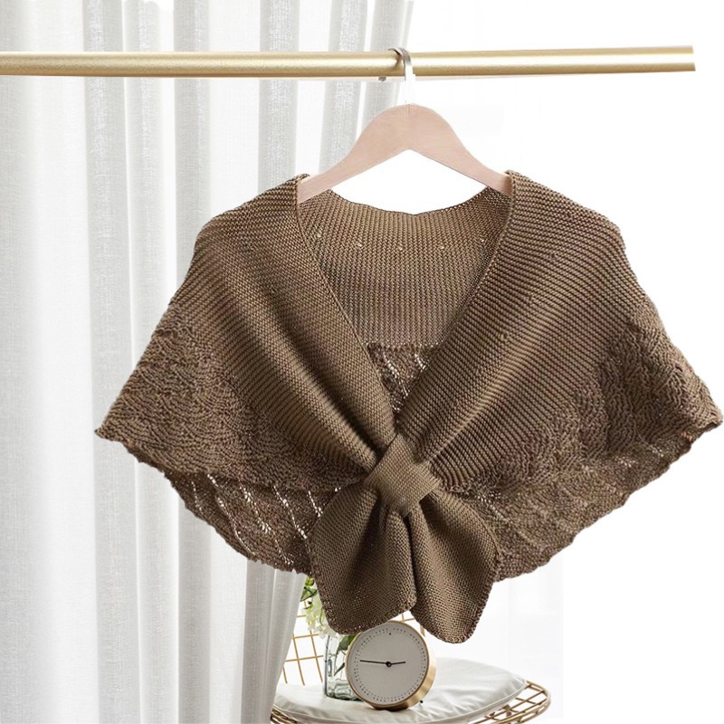 The new spring and summer fish-tail pattern shawl is paired with a stylish air-conditioned shoulder blouse in the style of a socialite and a mermaids' youthful and fashionable scarf Specification image